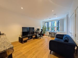 Photo 6- click for photo gallery